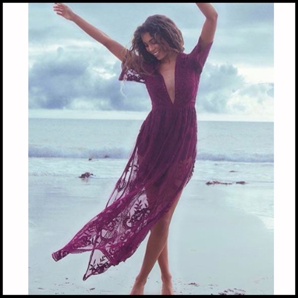 Deep V Lace Maxi - Picture 6 of 8